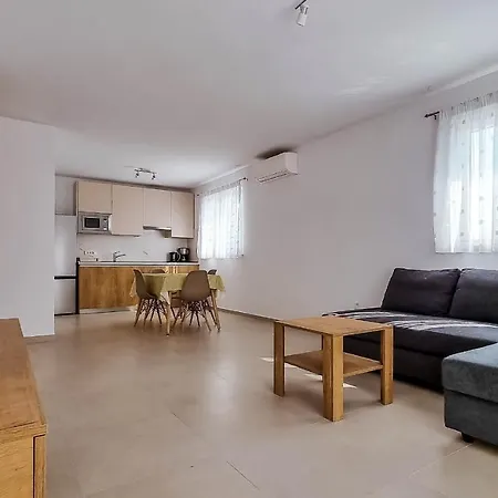 Apartment Sofia A4 Dole
